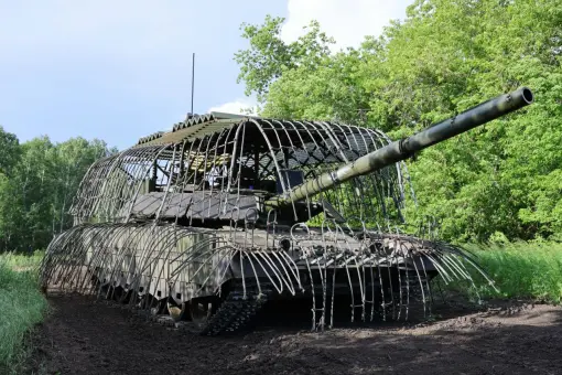 Uralwagonzawod dostarcza czołgi z ulepszonymi osłonami
