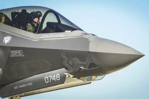 F35 – latający super komputer