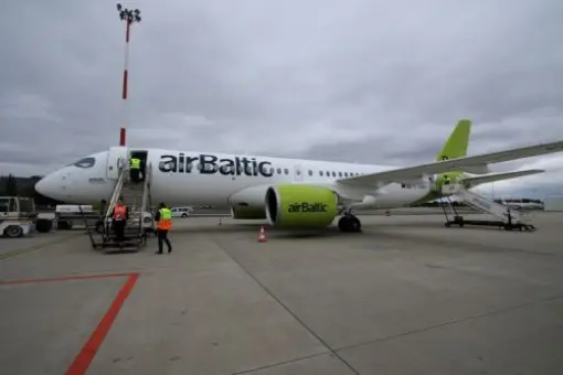 A220-300 odwiedził Warszawę 