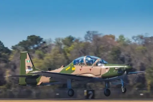 Nowy kamuflaż nigeryjskiego Tucano 