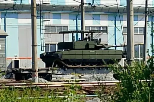 Nowe osłony T-80BWM
