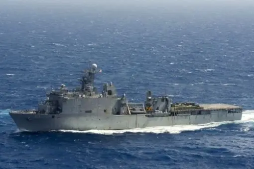 Remont USS Oak Hill 