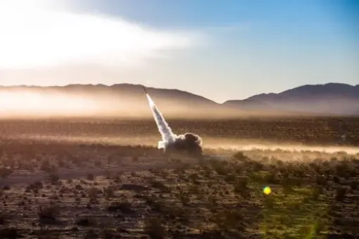 F-35B wskazuje cele HIMARS