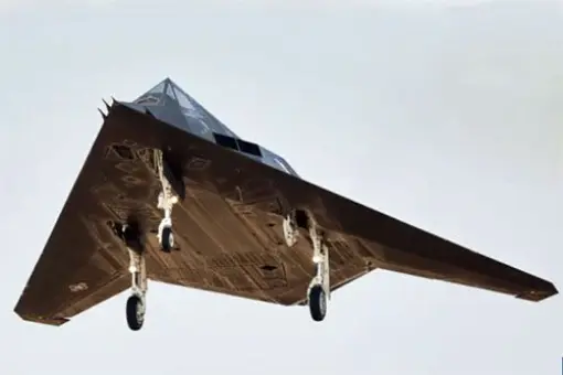 F-117A oficjalnie znowu latają