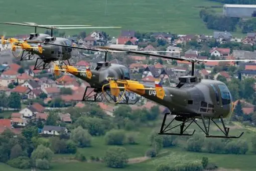 Szkolenie na śmigłowcach wojskowych Enstrom