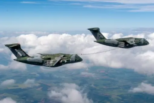 Wzajemne tankowanie KC-390