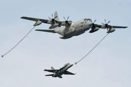 Zderzenie F/A-18D i KC-130J nad Pacyfikiem
