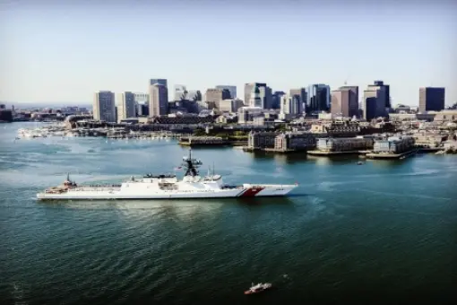 USCGC James w linii