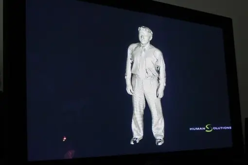 Maskpol skanuje ludzi