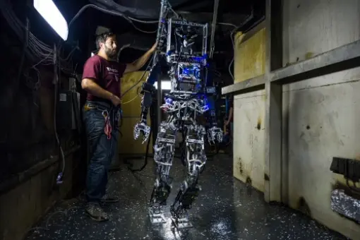 Robot-strażak US Navy