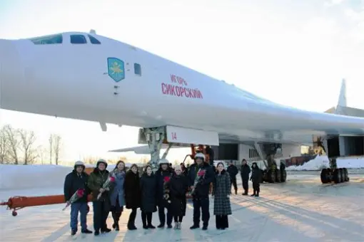 Zmodernizowany Tu-160M w Żukowskim