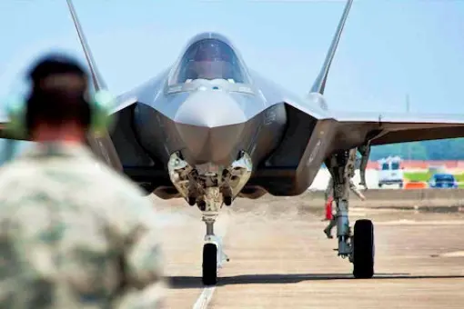 Wznowienie lotów części F-35
