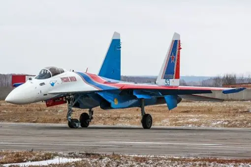 Russkije Witjazi otrzymują Su-35S