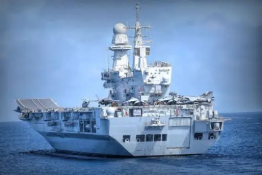 Debiut Cavoura pod dowództwem NATO
