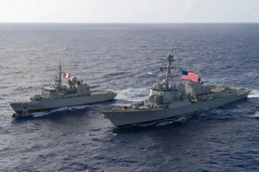 USS Michael Murphy dołączył do CSG 1