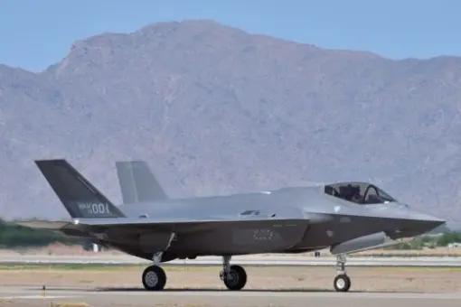 Solowy lot Koreańczyka w F-35A