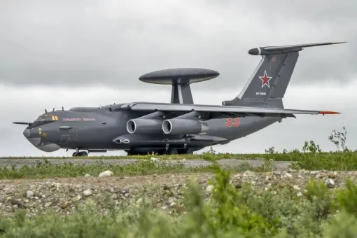 Więcej lotów A-50U