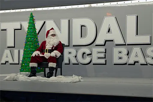 Zakaz ozdób świątecznych w Tyndall AFB