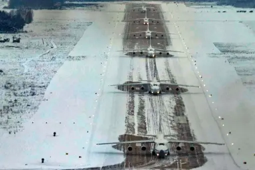 Jednoczesny start 6 An-124-100