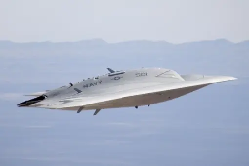 Testy X-47B 