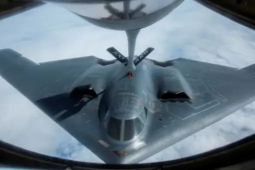 B-2A nad Arktyką 