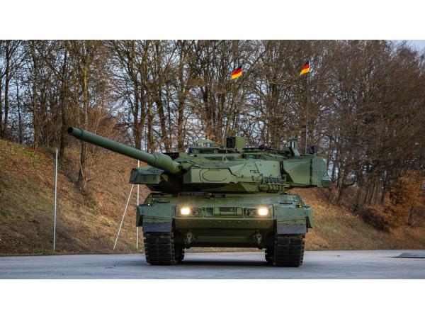Rollout Leo 2A8 i PzH 2000 (2)