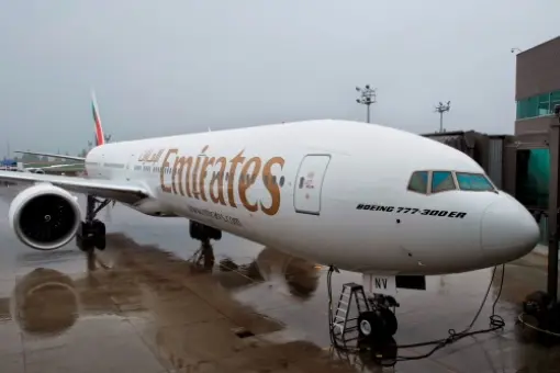 Setny Boeing 777-300ER dla Emirates 