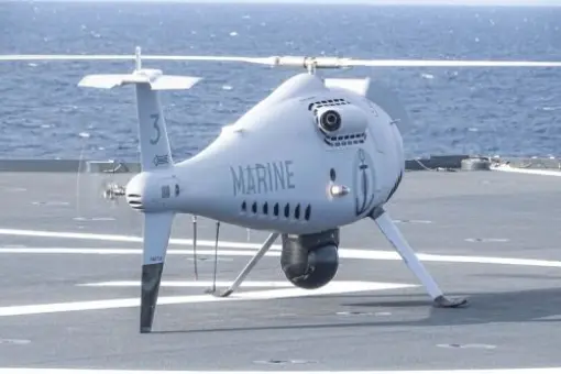 S-100 może operować z Dixmude