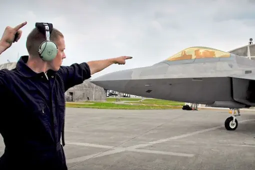 Wznowienie lotów F-22 dopiero w 2012?