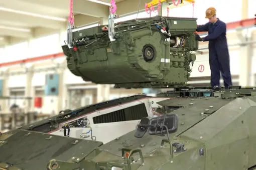 Rolls-Royce dostarczy napędy Pum