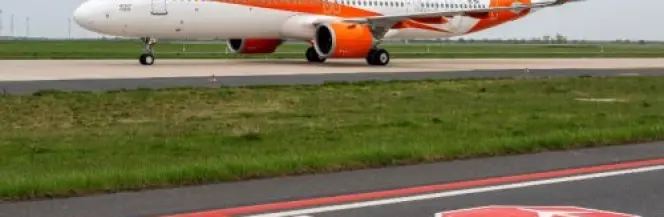400. Airbus easyJet