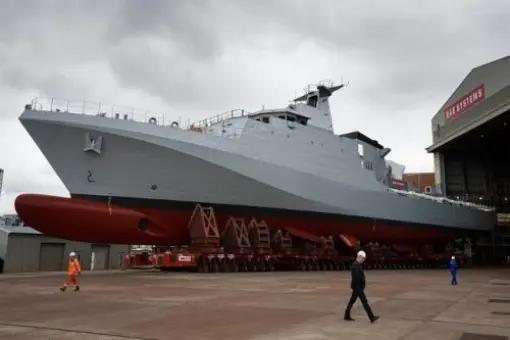 HMS Forth gotowy do wodowania