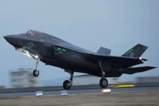 F-35B przybyły do Japonii
