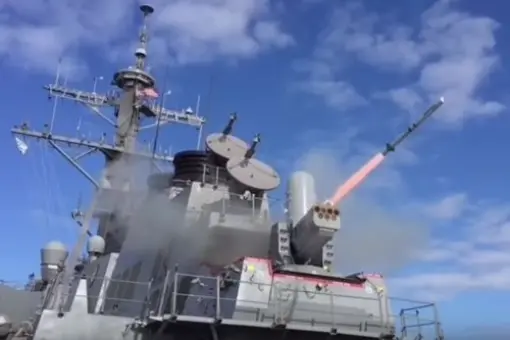 USS Carney testuje SeaRAM