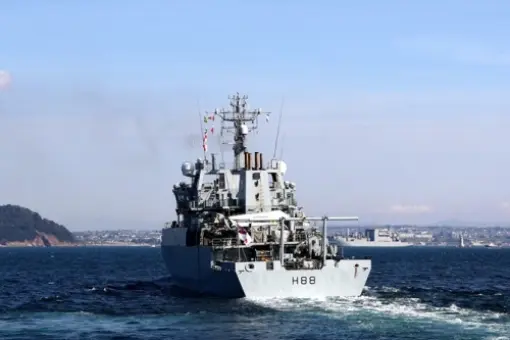 Powrót HMS Enterprise