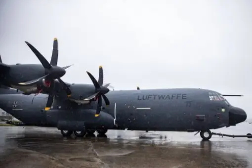 Pierwszy C-130J w kamuflażu Luftwaffe 