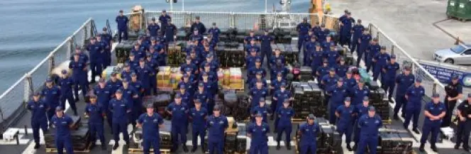 USCG wyładowuje kontrabandę