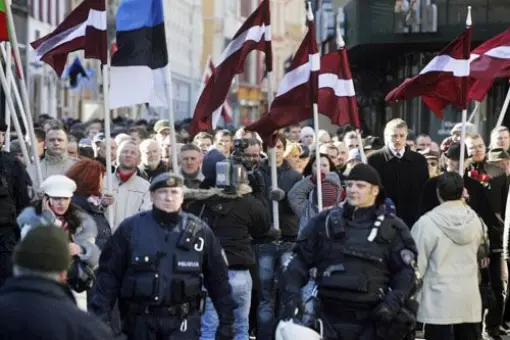Marsz pamięci Waffen SS w Rydze