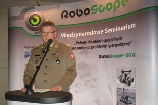 Polskie bezzałogowce lądowe